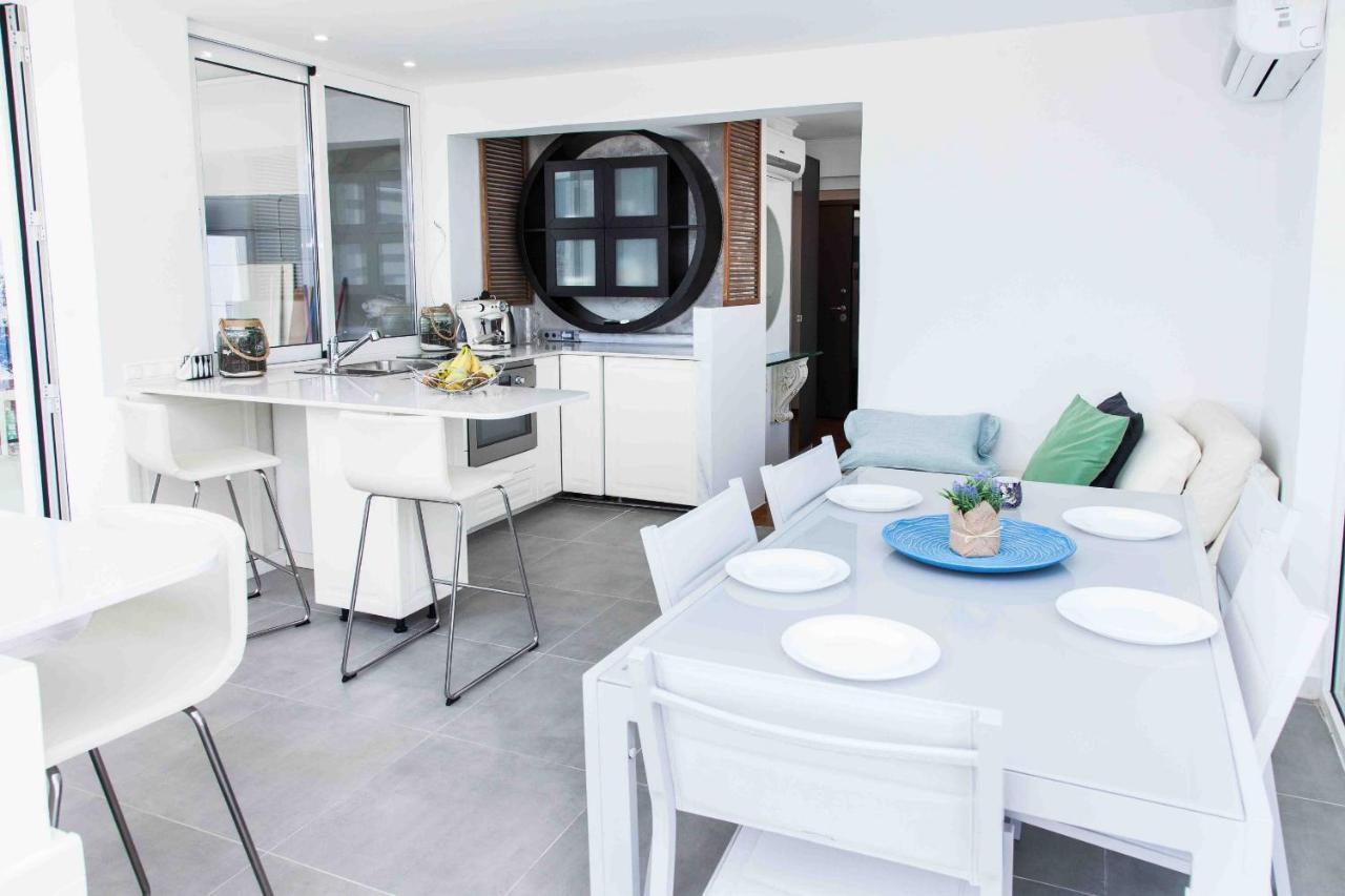 Gorgeous Penthouse With Private Jacuzzi And Amazing View! Athens Exterior photo