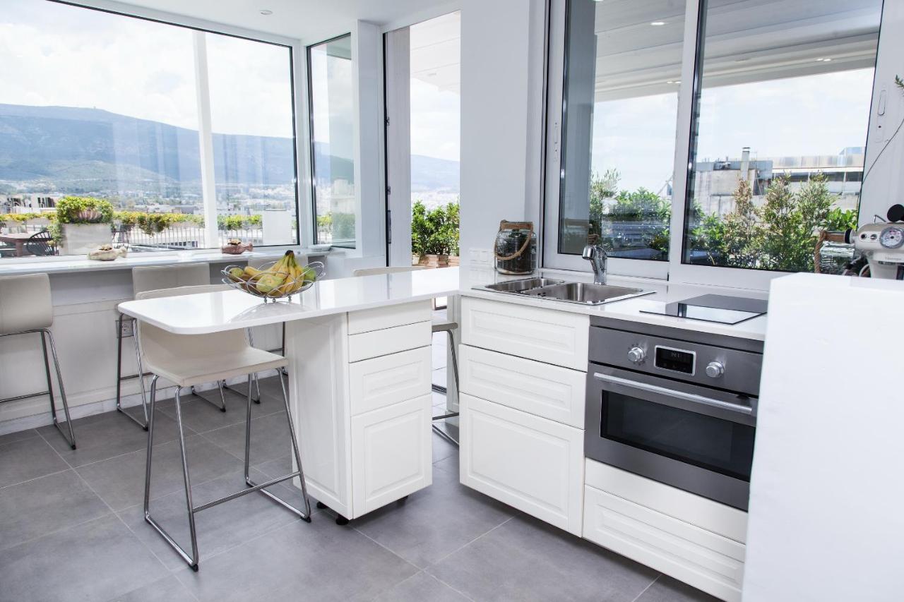 Gorgeous Penthouse With Private Jacuzzi And Amazing View! Athens Exterior photo