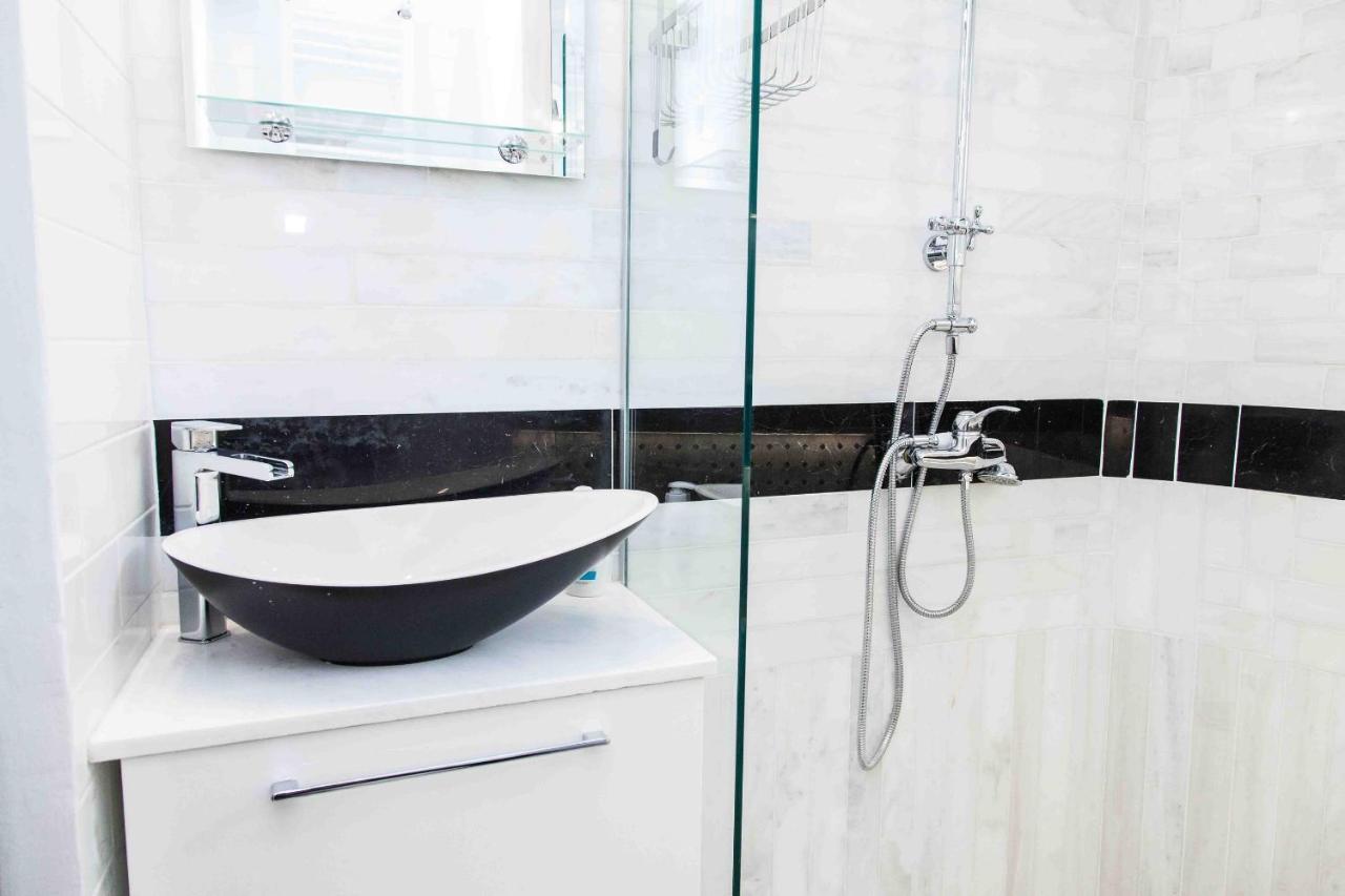 Gorgeous Penthouse With Private Jacuzzi And Amazing View! Athens Exterior photo